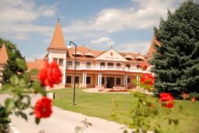Отель Hotel Villa Majur  Суботица